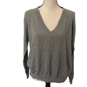 Pop Sugar Women’s Sweater Size Large Gray Soft EUC Split Hem V Neck Casual